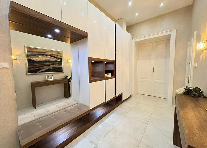 Shiny Gem In Basillica With Sauna * Budapest